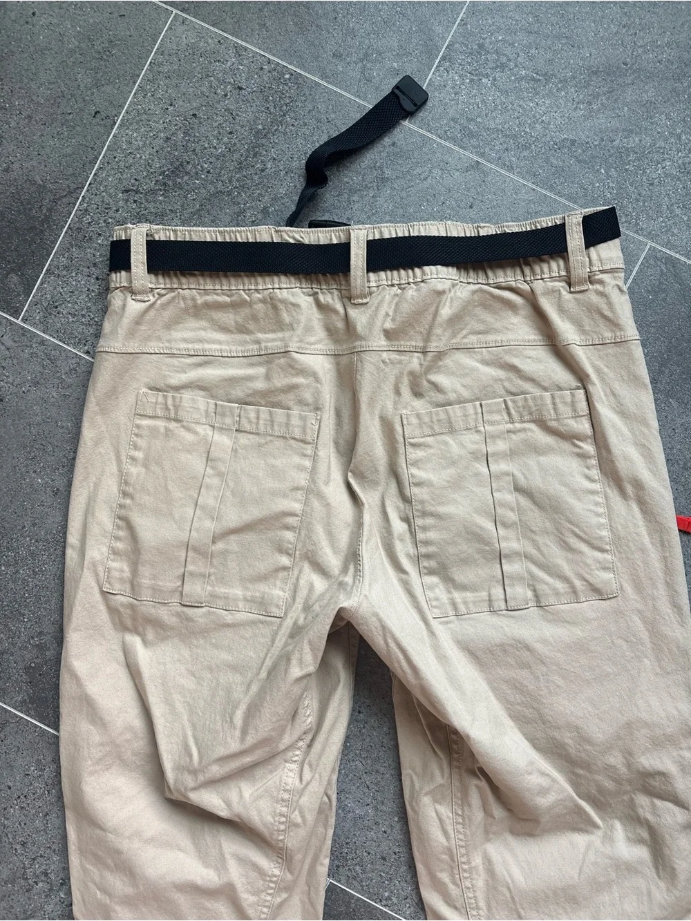 Columbia Men’s Tan Cargo Pants with Red Accents